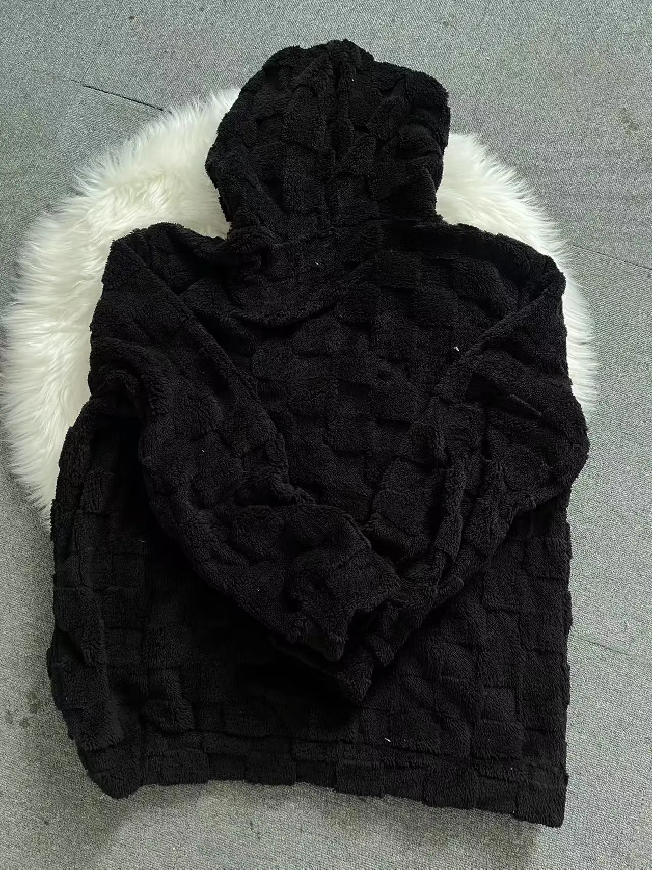 Autumn and Winter Hot Fashion Men's Lamb Wool Pullover Hoodie Men's Warm Embroidered Casual Hoodie Men's Sports Hooded Pullover