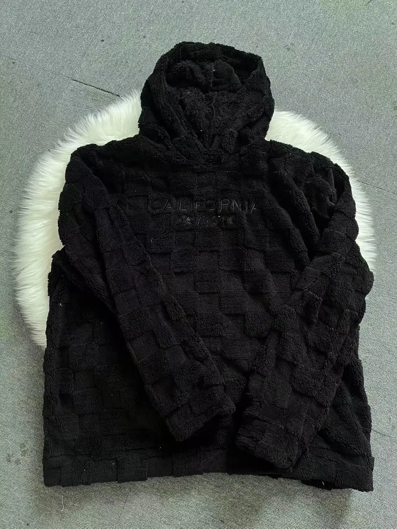 Autumn and Winter Hot Fashion Men's Lamb Wool Pullover Hoodie Men's Warm Embroidered Casual Hoodie Men's Sports Hooded Pullover