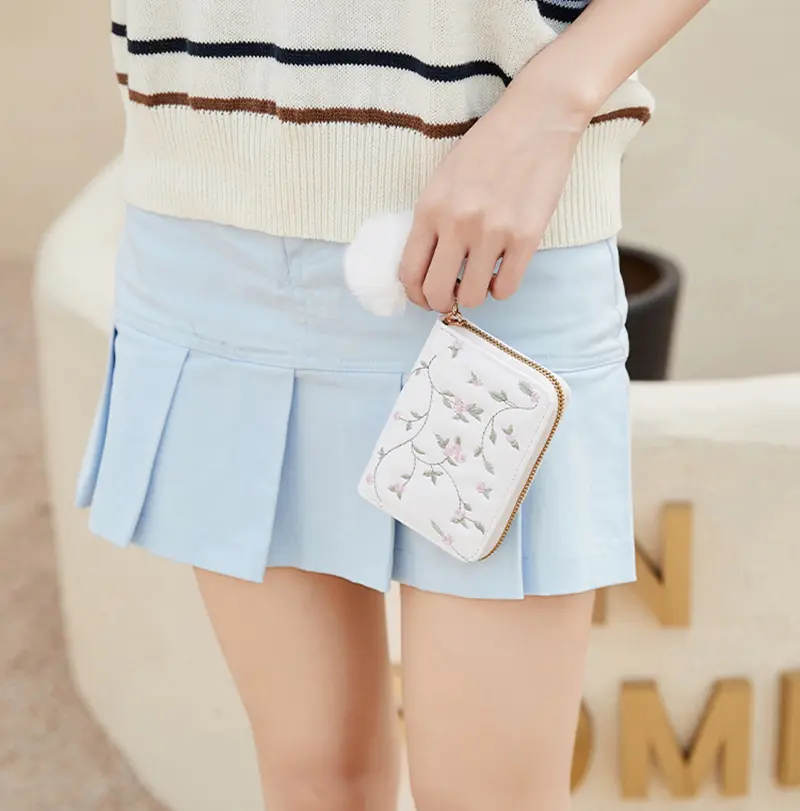 PU Leather Clutch Coin Purses Wallet For Women 4 Card Slots Hairball Tassel For Travel Essential Fashion-forward Women Daily