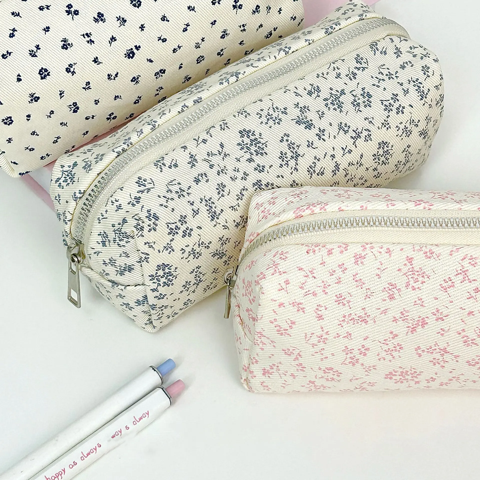 New Brand Beauty Ins Simple Pink Floral Pen Bag Cute And Fresh Canvas Stationery Large Capacity Storage Bag Make Up Accessories