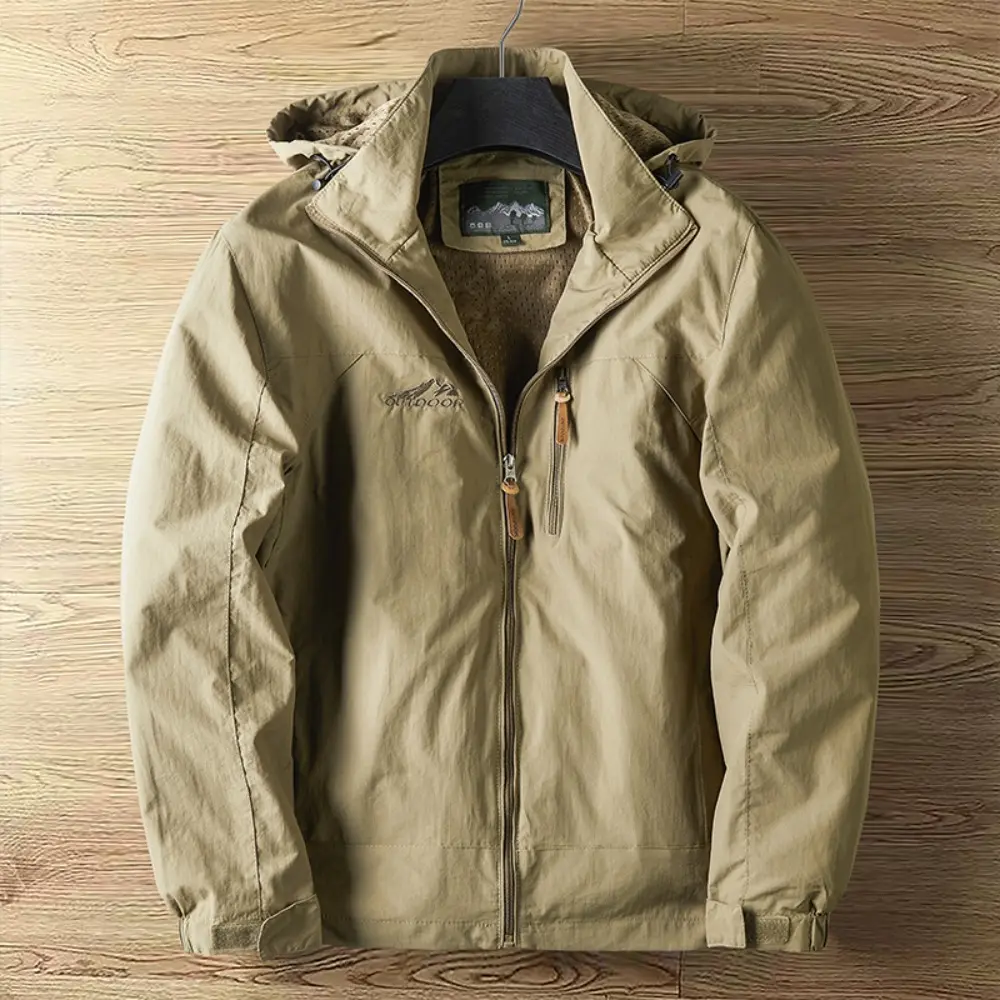 Men's Spring and Autumn Thin Section Punching Jacket Outdoor Jackets Men With Hat Clambing Streetwear Fashion