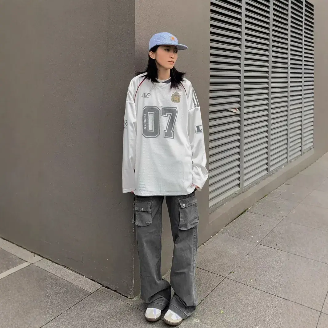 Vintage Letter Graffiti Printing Mesh Long Sleeve T-Shirt For Men Loose Fit Hip Hop Niche Versatile Top Casual Scene