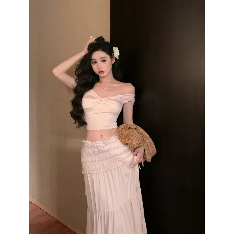 2024 Summer New Style French Women's Pure Desire Twist Off-The-Shoulder T-Shirt Wood Ear Edge Ruffles Skirt Two Piece Set