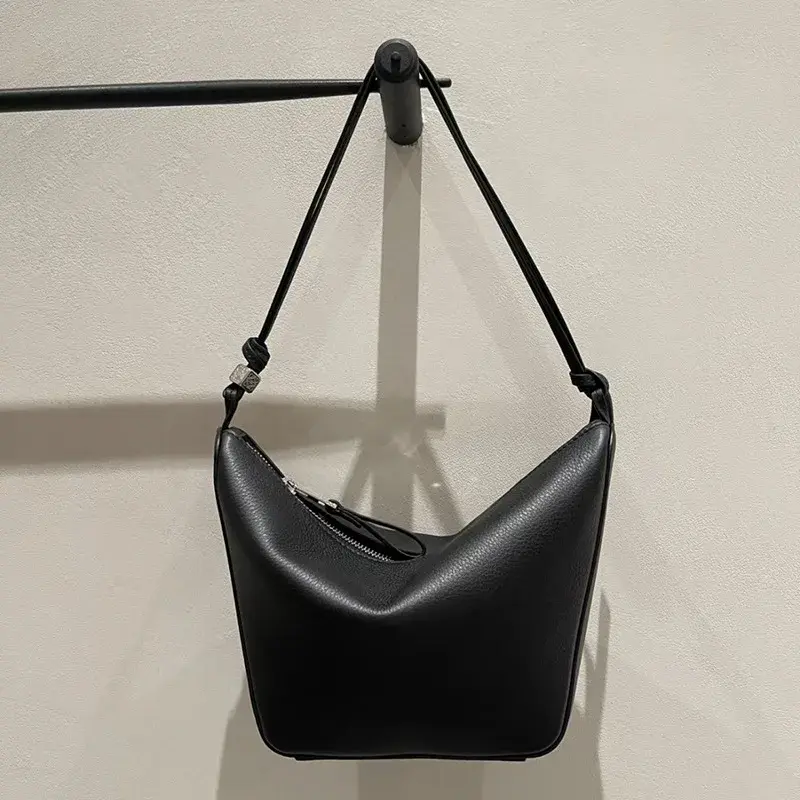 2024 Italian High-End Feel Hammock Bag Women's Cow Leather Underarm Bag True Leather Hobo Bag Crossbody Bag Motorcycle Equipment