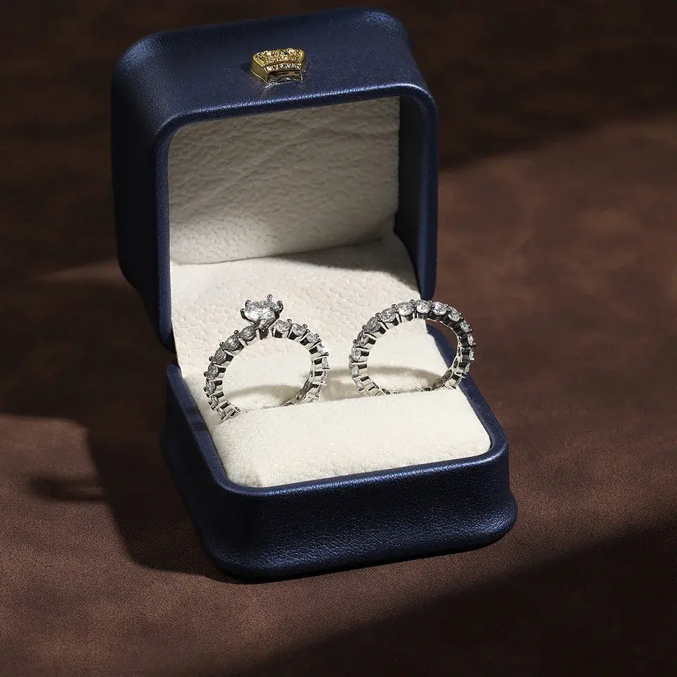 Fashionable European Style Diamond Inlaid White Gold Earrings 2-Piece Set Zirconia Ring Earring Accessory Combo