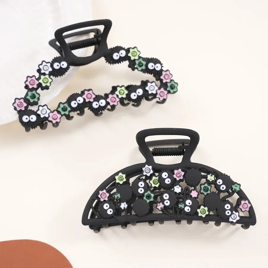 Large Size Metal Hair Claw Women's Anime Small Coal Ball Hair Clip Professional Salon Sectioning & Fixation Shark Clamp