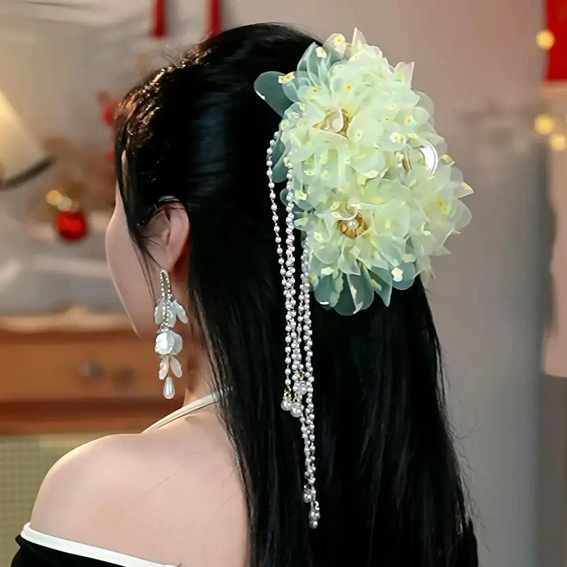 Spring New Arrival Ocean Heart Tassel Hair Claw Women's Elegant Floral Shark Headwear Professional Salon Sectioning Hair Clip