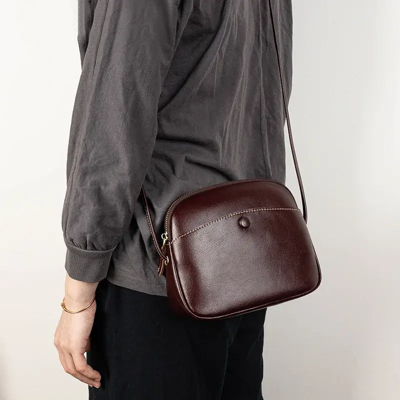 2024 New Style Women's Soft Genuine Leather Phone Bag Casual Crossbody Fashionable Versatile Single Shoulder Bag Lightweight