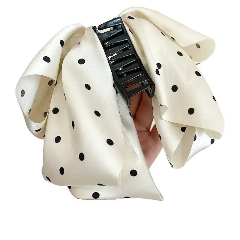 New Butterfly Knot Hair Clip Satin Polka Dot Hair Accessory Professional Salon Hair Division Fixed Hair Clip Chinese Origin