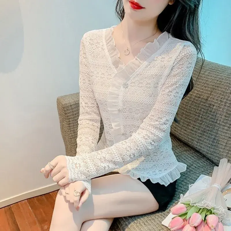 Fashionable V-Neck Lace Base Shirt Women's Slim Fit Beautiful Meticulous Early Autumn Top Full Sleeve Floral Trim T-Shirt