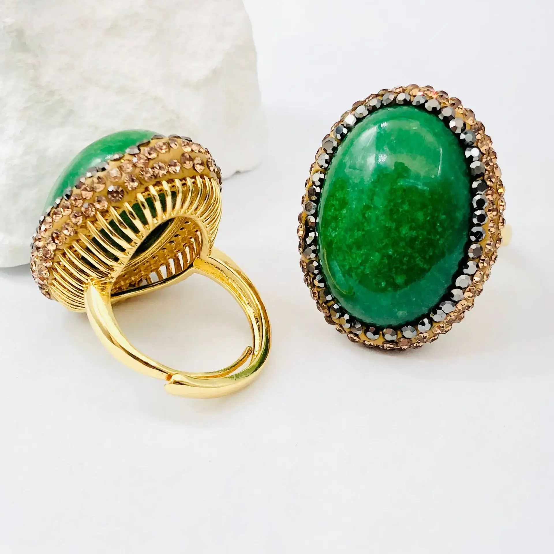 Malayi Jade Ring Green Oval Large Ring Face Women's Vintage Fashion Light Luxury Hollow Design Unique Finger Ring