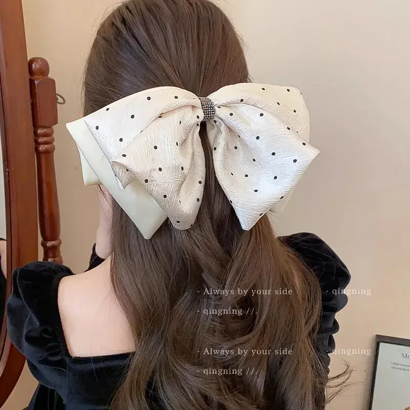 Spring Loaded Butterfly Knot Hair Clip Polka Dot Elegant Half Updo Vintage Feel High End Hair Accessories Salon Grade