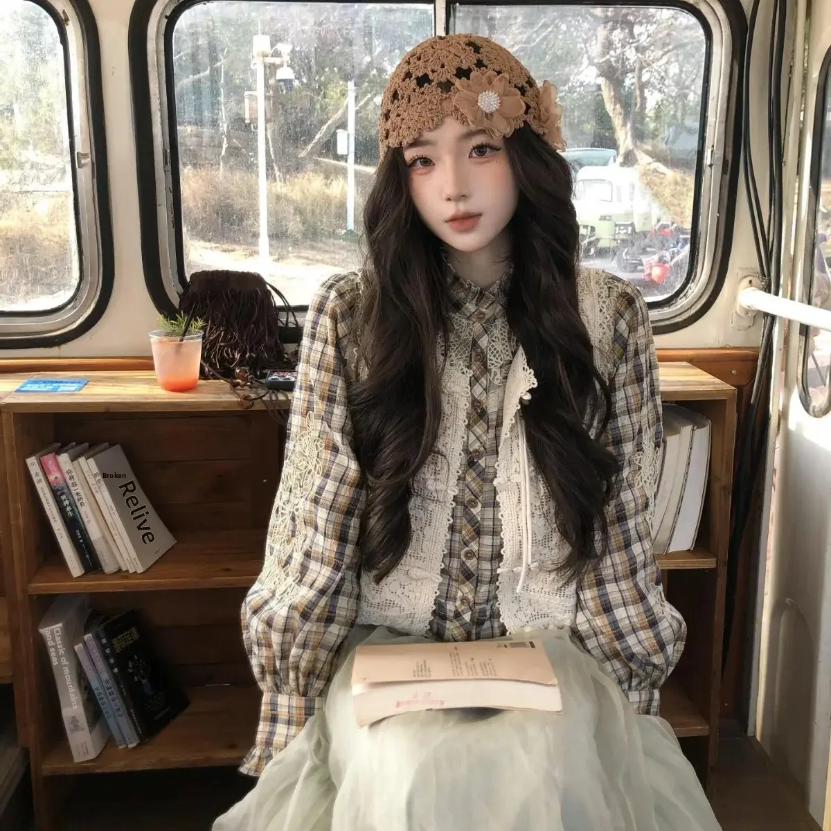 Handmade Knitted Pearl Flower Headband Hat Women Spring Hollow out Weaving Versatile Turtleneck Small Face Hook Flower Cap