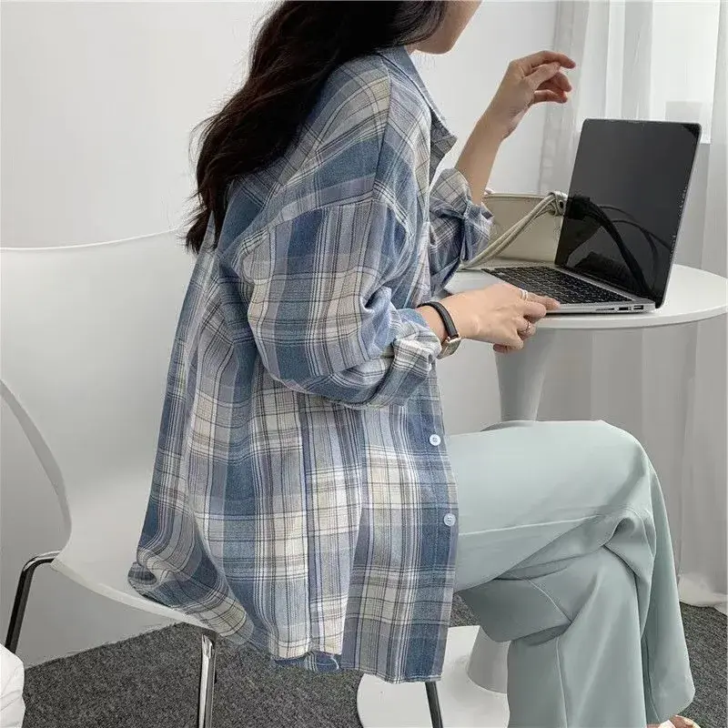 Korean Chic 2025 Spring Autumn Plaid Women's Casual Loose Fit Shirt Versatile Fashionable Design Polo Collar Full Sleeve
