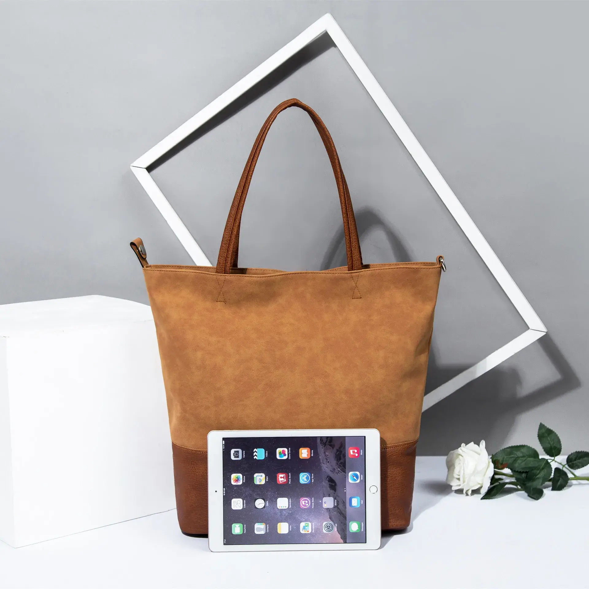 Vintage Women's High-End Feel Bag Guangzhou Lion's Land Large Capacity Tote Bag European And American Cross-Border Storage Bag