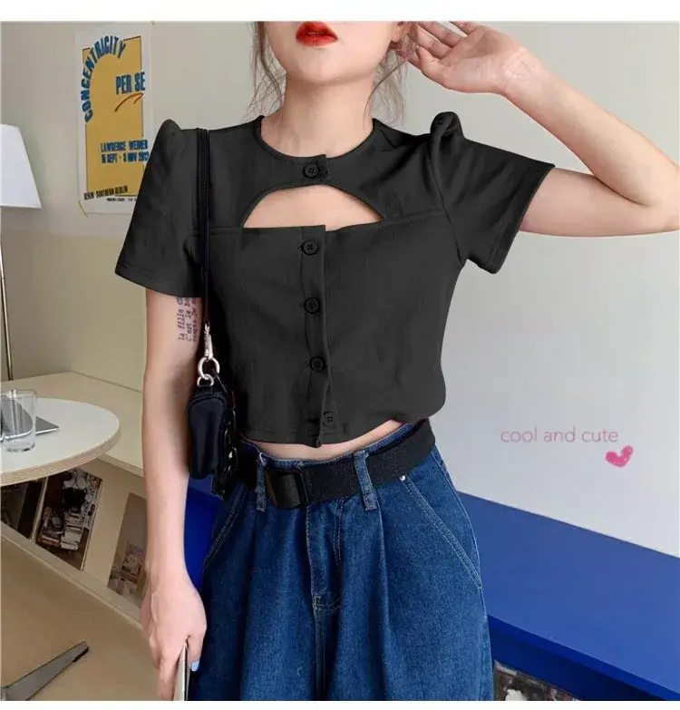 2023 Summer Sexy High-Waisted Cropped T-Shirt Women's Trendy Top Crewe Neck Design Sensibility Small Heart Machine