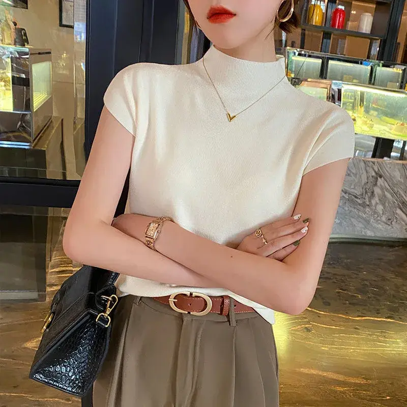 High-End Women's Knitted Summer Slim Fit Vest Wholesale Sleeveless Thin Model Suitable for Hot Weather Chinese Origin