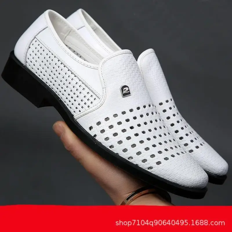 2024 New Summer Casual Men's Sandals Hollow Out Leather Breathable Slip-On One-Piece Wholesale Dealer Shoe Repair Service