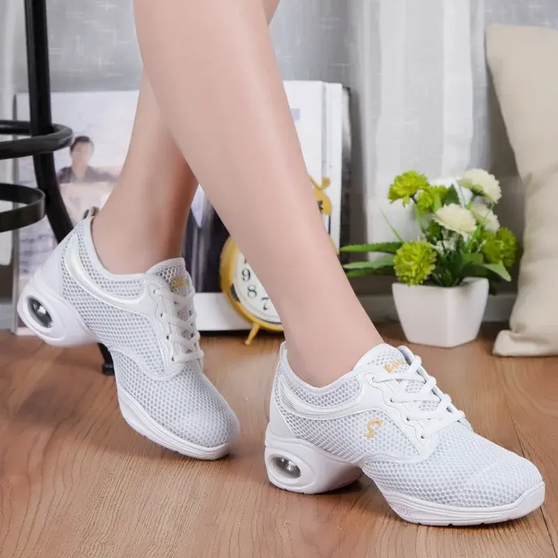 2022 New Women's Dance Shoes Square Dance Net Face Soft Bottom Medium Heel Jumping Dance Shoes Sports Shoes From Factory Direct