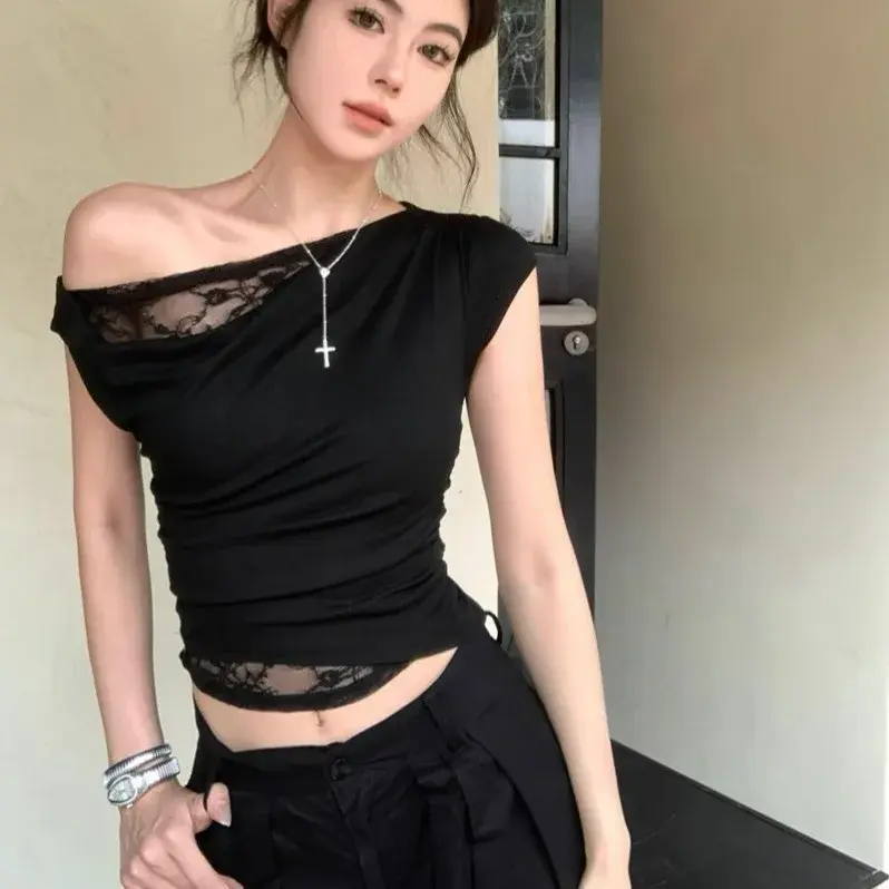 White Lace Splice Short Sleeve T-Shirt Women's Slim Fit Summer Short Length Fashionable Casual Top Gathered Uneven Hemline