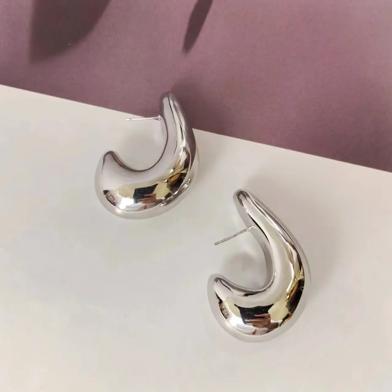 Vintage Copper-Plated Gold French Style Elegant Fashionable Design Sensibility Unique Women's Earrings