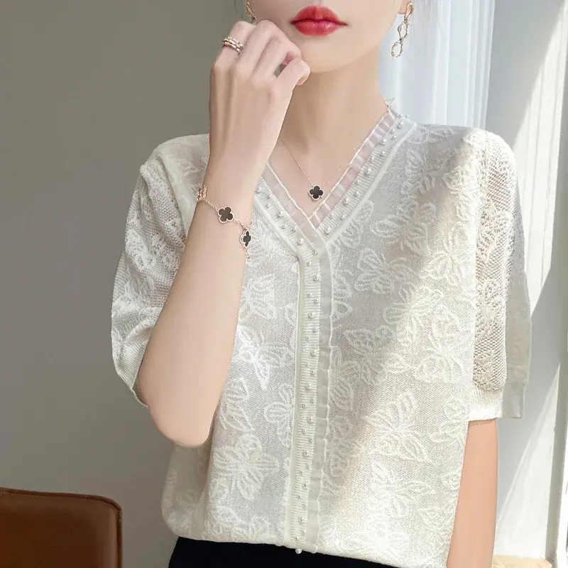 Spring Summer New Women's Soft Silk V-Neck Beaded Jacquard Design Short Sleeves Loose Fit Sweet Style Knit Inner