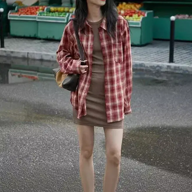 2024 Spring Summer New Women's Plaid Idle Style Shirt Stylish Age-Reducing Loose Fit Slimming Long Top Design Sensibility