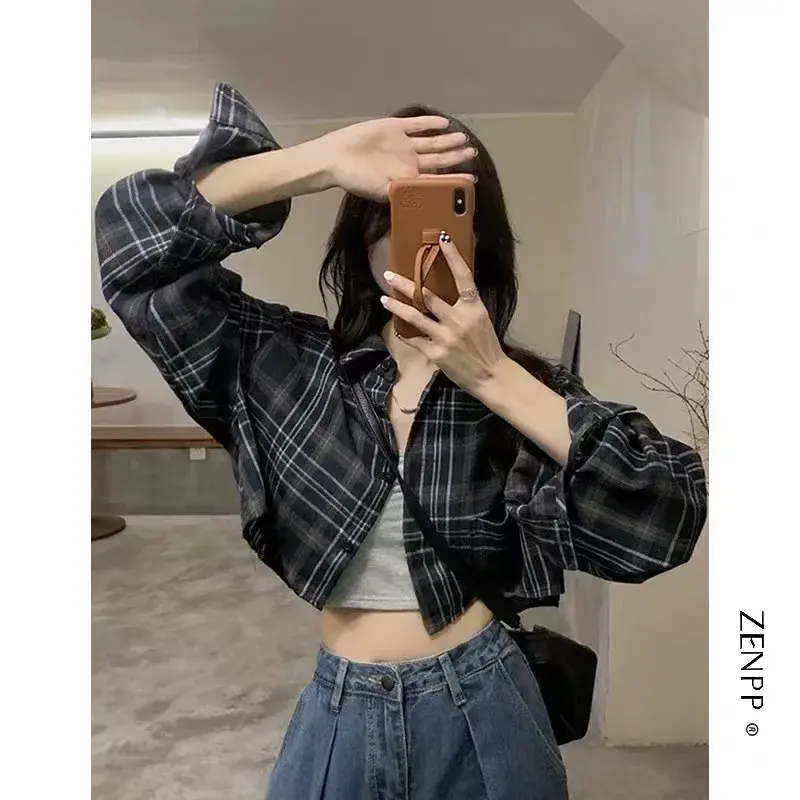 Vintage Plaid Long Sleeve Shirt Women's New 2024 Design Slimming Cropped Top Hong Kong Style Sensibility Spring Autumn