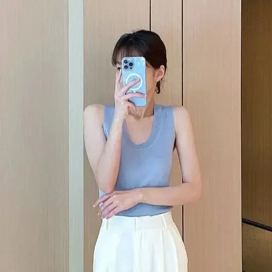 Summer Hot Sale Of The Season New Style Lyocell Skin-friendly Fitted U-neck Sleeveless Vest Breathable Base Shirt Women's Tank T