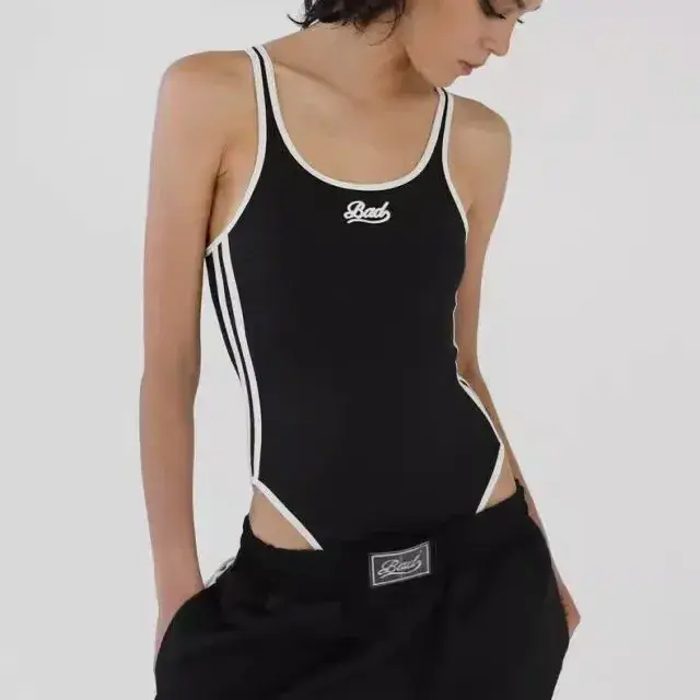 American Retro Backless One-Piece Swimsuit Women's Sexy Show Waist Design with Built-In Chest Pad Full Body Coverage Swimwear