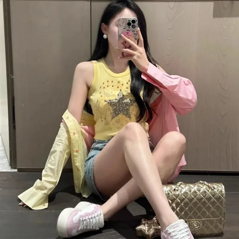 Exquisite Diamond Embroidered Five-Pointed Star Vest Women's Base Layer Top Petal Sleeveless Flip Collar Fashion Design