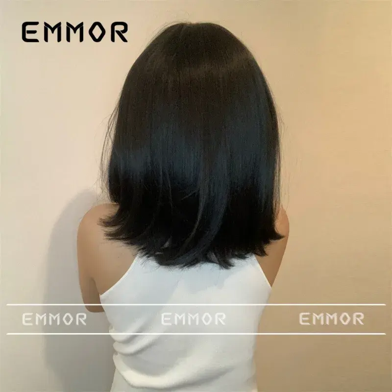 Fashionable European Style Black Short Hair Wig Women's Mid Part Natural Top Short Straight Synthetic Lace Wig Full Coverage