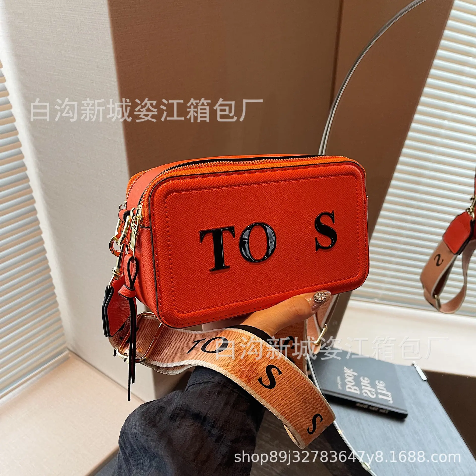 Fashionable Pure Color Camera Bag Hot Sale Of The Season New Simple Handheld Crossbody Bag Personality Trendy Shoulder Bag for M