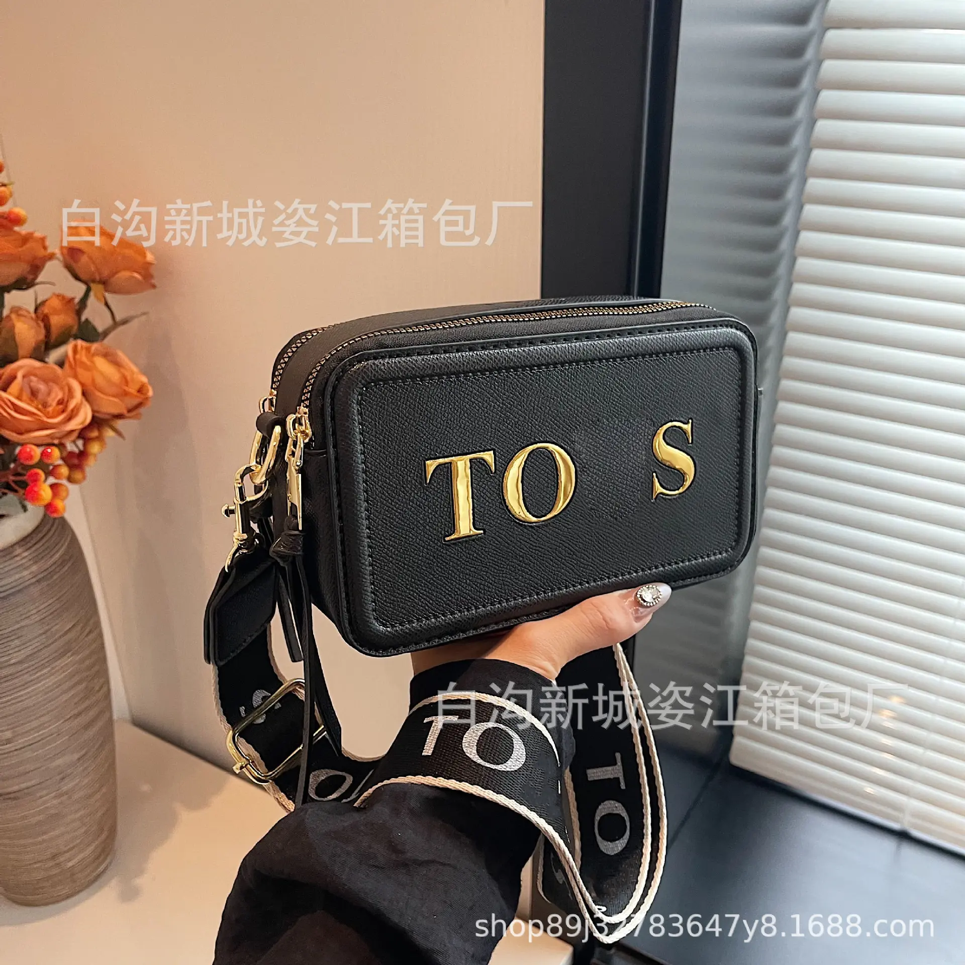 Fashionable Pure Color Camera Bag Hot Sale Of The Season New Simple Handheld Crossbody Bag Personality Trendy Shoulder Bag for M