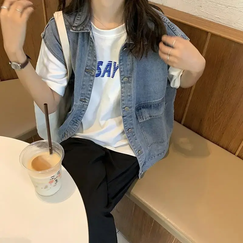 Loose Korean Style Denim Jacket Women's Casual Sleeveless Workwear Student Vest Spring 2024 Trend Outerwear