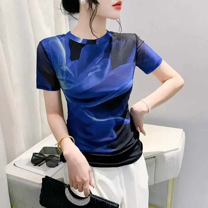 Fashionable Summer 2024 Mesh Printed Positioning Flowers Short Sleeves Round Neck Slimming Stylish Top Trendy