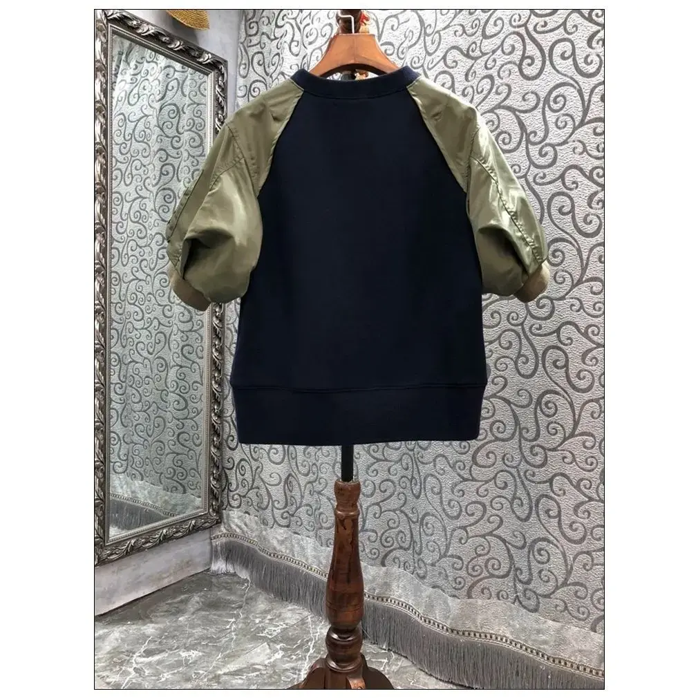 In Stock 2023 Early Autumn New Style Women's Clothing Simple Color Blocking Puff Sleeve Sweatshirt Fashionable Versatile Top