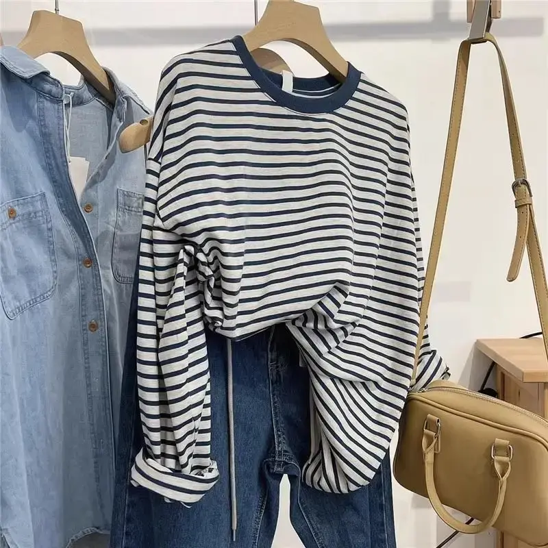 Loose round Neck Long Sleeve T-Shirt Women's Vintage Blue Contrast Color Thin Stripes Spring Fashion Casual Comfortable Top