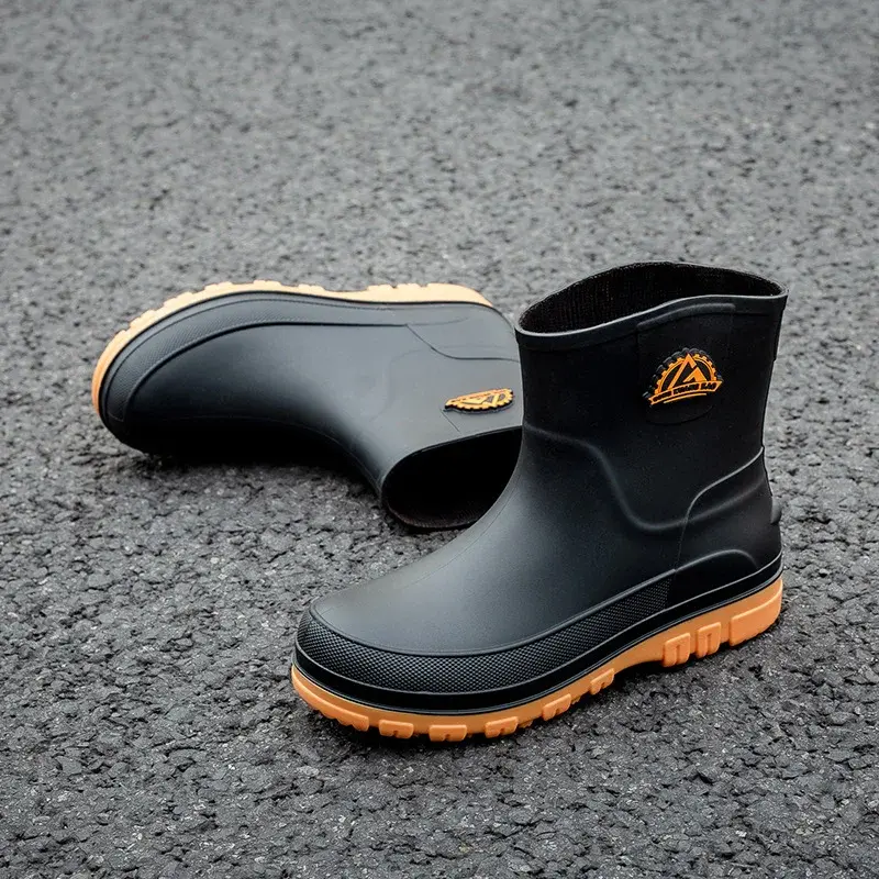 New Fashionable Men's Waterproof Kitchen Boots Anti-slip Casual Korean Style Rubber Boots Wholesale Cross-border Motorcycle Equi