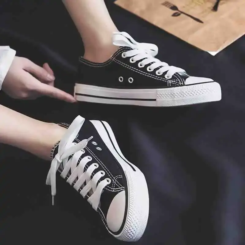 Shoes For Women Low-Top Vulcanized Canvas Platform Sneakers Black Flats Tennis Female Classic Student Small Couples Skateboard