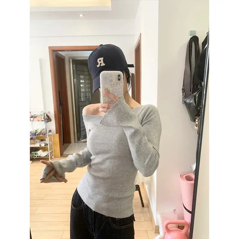 Elegant Versatile French Style Knit Base Layer Top Women's Slimming Long Sleeve Sweater Off The Shoulder For Autumn/Winter