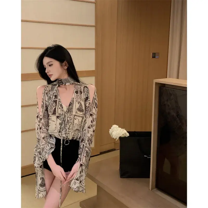 French Collar Black Chiffon Women's Shirt Long Sleeve Hollow out Neck Design Sensation Shoulder Exposure Top Autumn Fashion