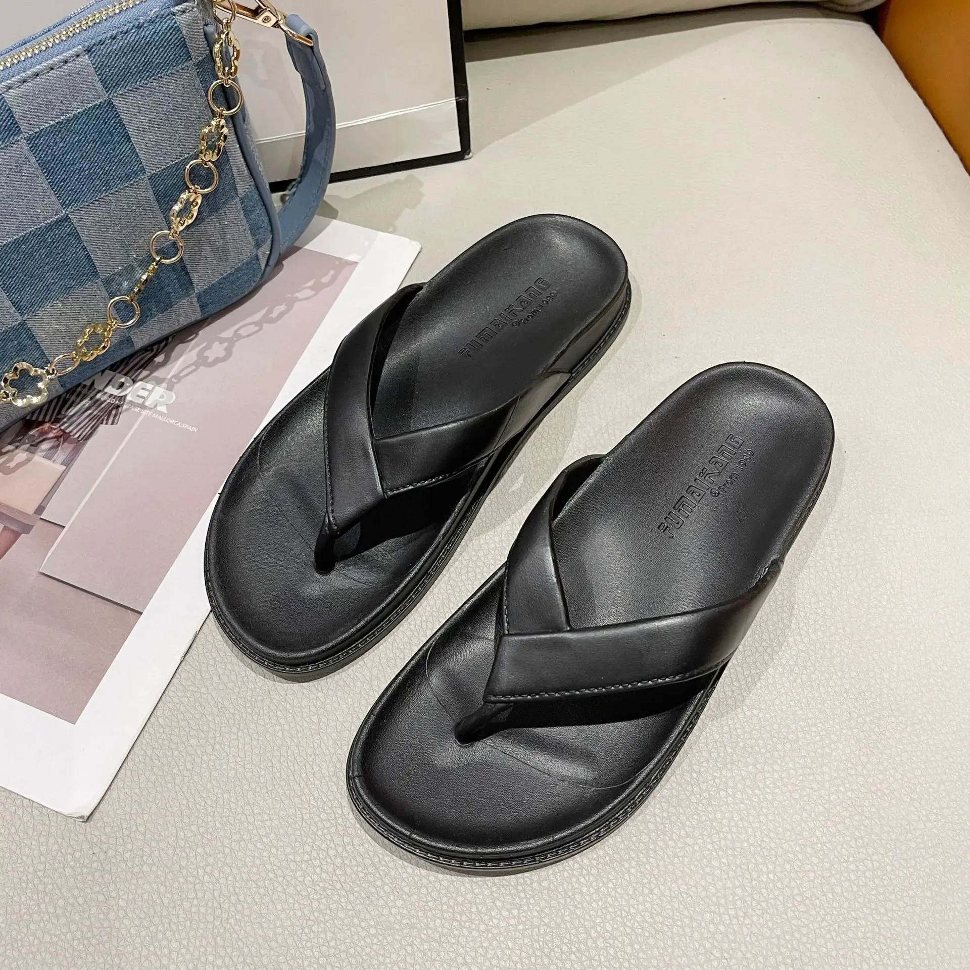 Fashionable Versatile Soft Bottom Non-Slip Flip Flops For Women Summer Outerwear Trendy Beach Sandals Couple Slippers For Men