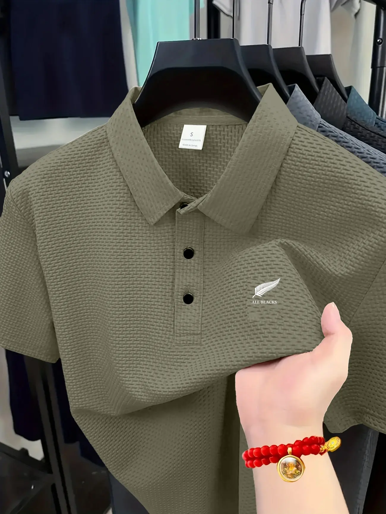 2025 New fashionable short-sleeved shirt for daily travel and commuting comfortable and casual for men