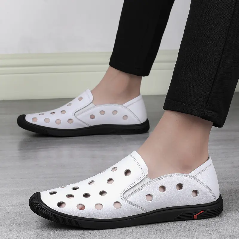 2023 Summer Hollow Genuine Leather Designer Shoes Mens Casual Sandals Breathable Hole Business Loafers Office Men Shoes Slippers