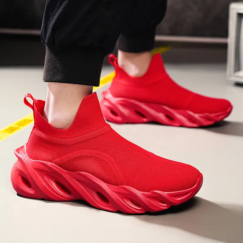 Breathable Men Women Blade Sneakers Lightweight Klein Blue Black Red Non-Slip Sports Shoes for Running Outdoor Walking Training