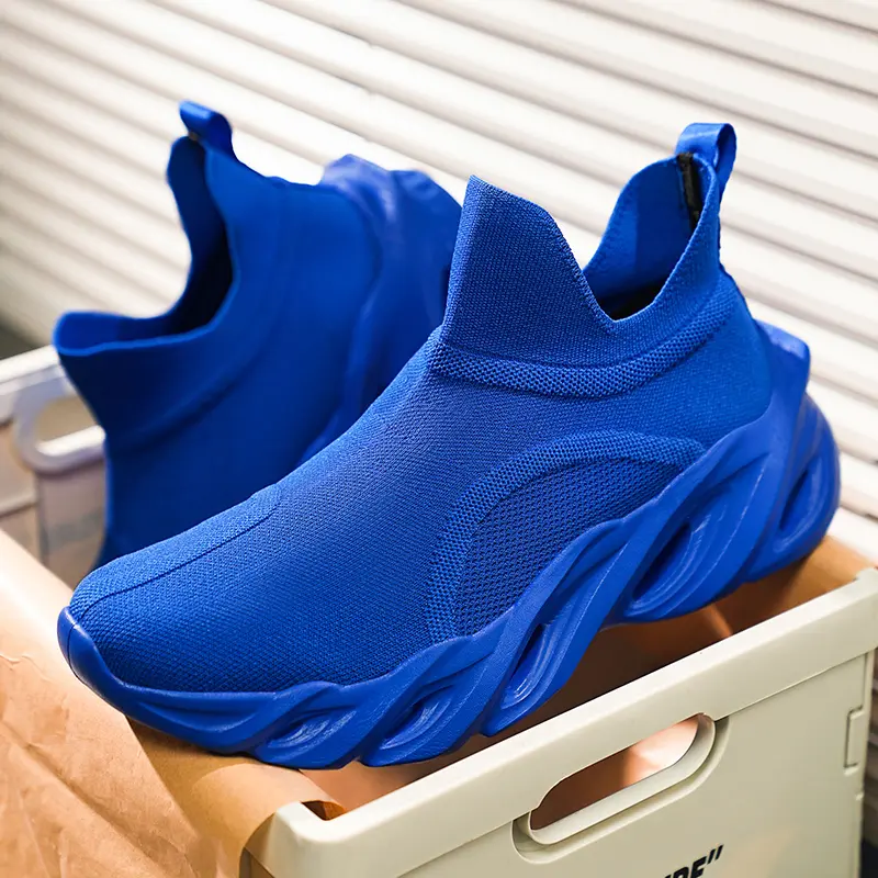 Breathable Men Women Blade Sneakers Lightweight Klein Blue Black Red Non-Slip Sports Shoes for Running Outdoor Walking Training
