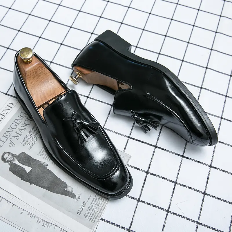 Korean style mens shoes leisure slip-on tassels shoe breathable black red loafers summer genuine leather sneakers chaussures man
