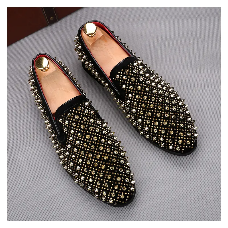 italian brand designer shoes for men luxury fashion slip-on rivets shoe cow suede leather studded loafers spikes footwear zapato