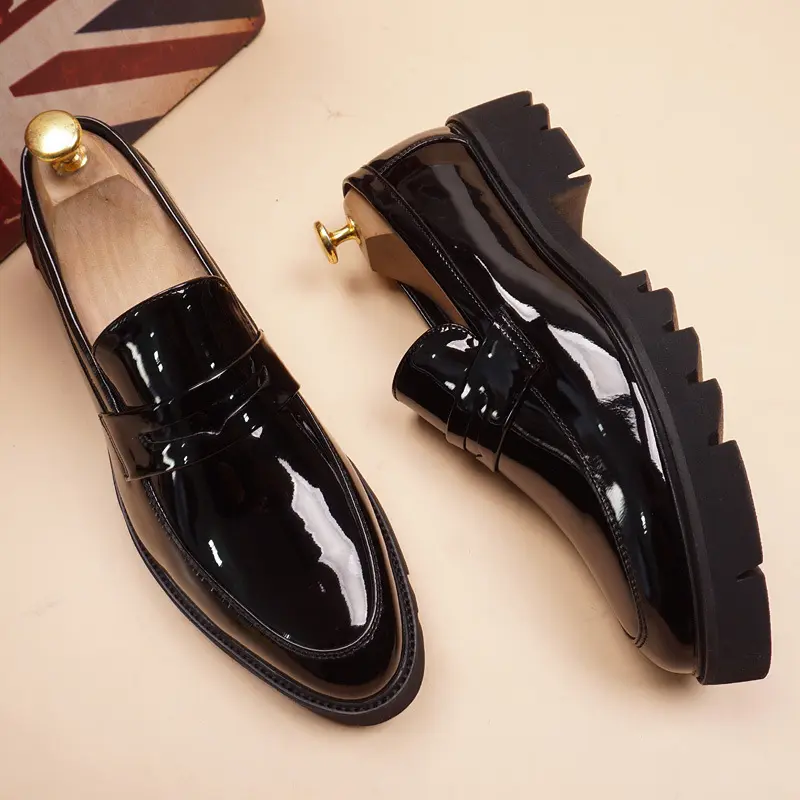 Korean style men's casual wedding party dress patent leather shoes slip-on driving shoe black stylish platform loafers footwear